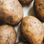 Les 6 étapes pour faire pousser des pommes de terre dans une poubelle ?